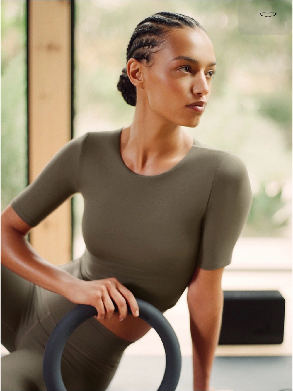 ALO SOFTSCULPT PRECISION HALF SLEVEE TEE OLIVE